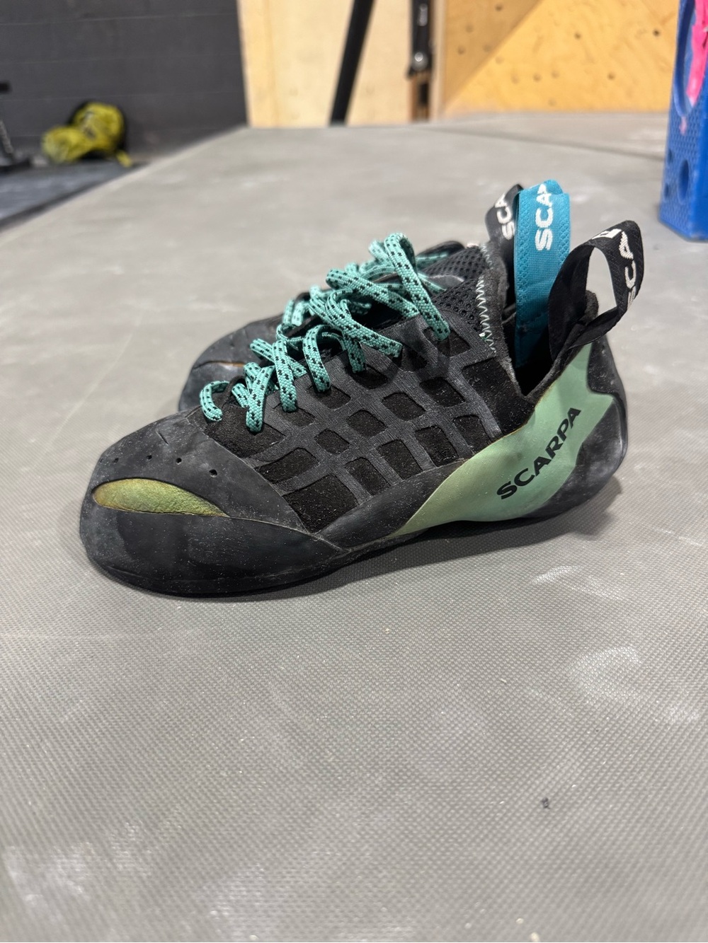 Scarpa Instinct LV lace 39 EU